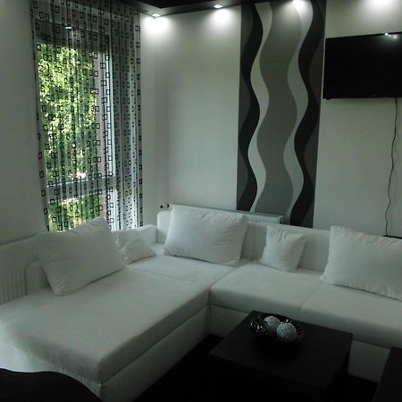 Feszek Apartman Debrecen Phòng bức ảnh