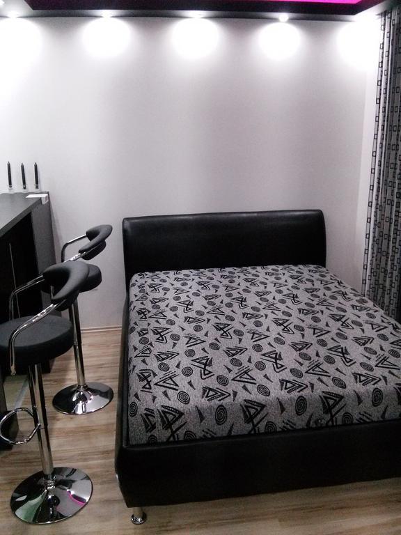 Feszek Apartman Debrecen Phòng bức ảnh