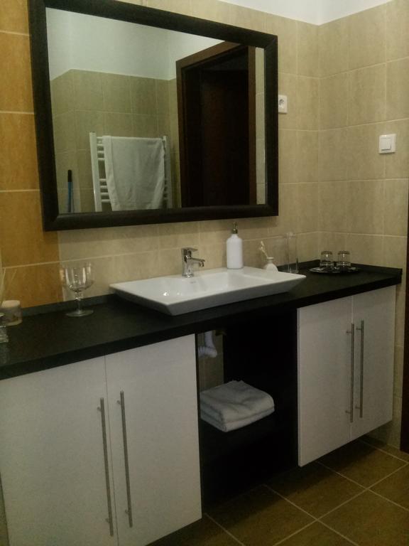 Feszek Apartman Debrecen Phòng bức ảnh