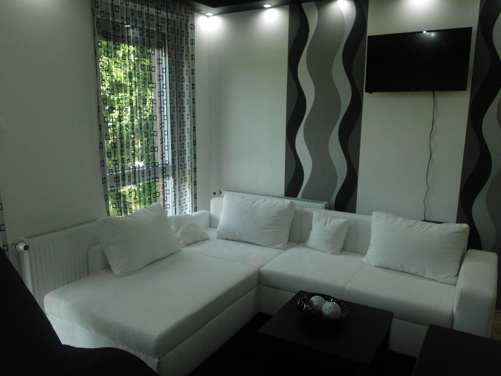 Feszek Apartman Debrecen Phòng bức ảnh