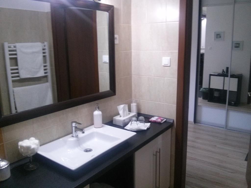 Feszek Apartman Debrecen Phòng bức ảnh